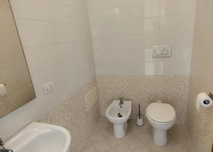 Tower アパート フォルリ